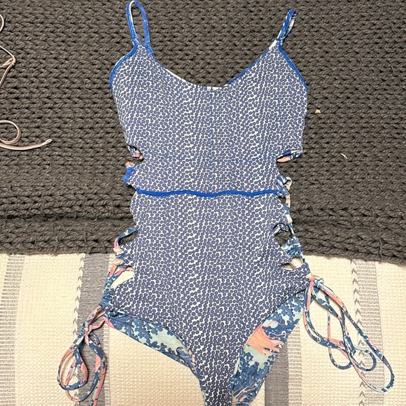 Mahi One Piece - Picture 2 of 4